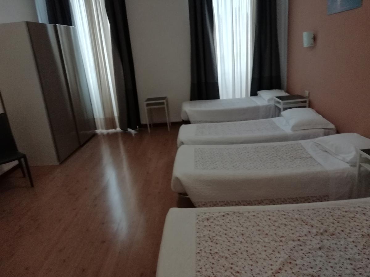 Hotel Alabarda Триест Екстериор снимка