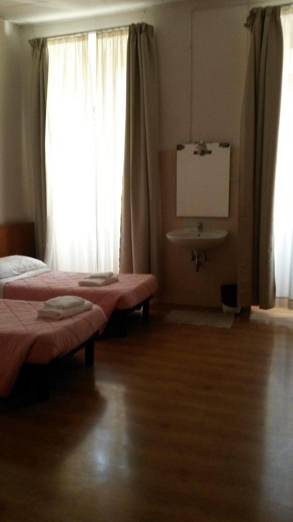 Hotel Alabarda Триест Екстериор снимка