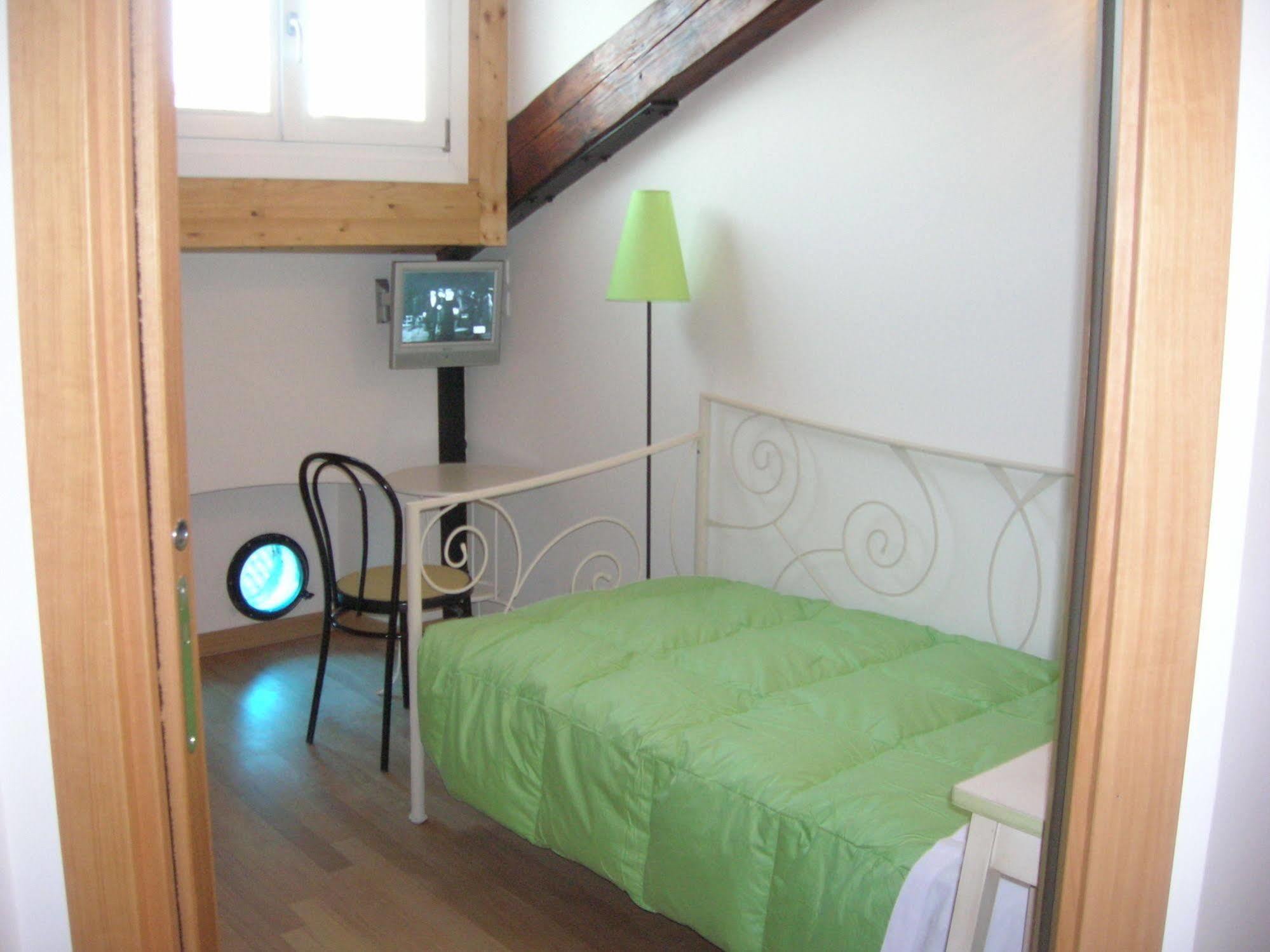 Hotel Alabarda Триест Екстериор снимка