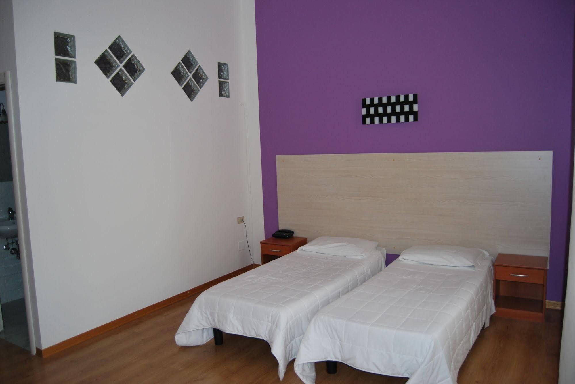 Hotel Alabarda Триест Екстериор снимка