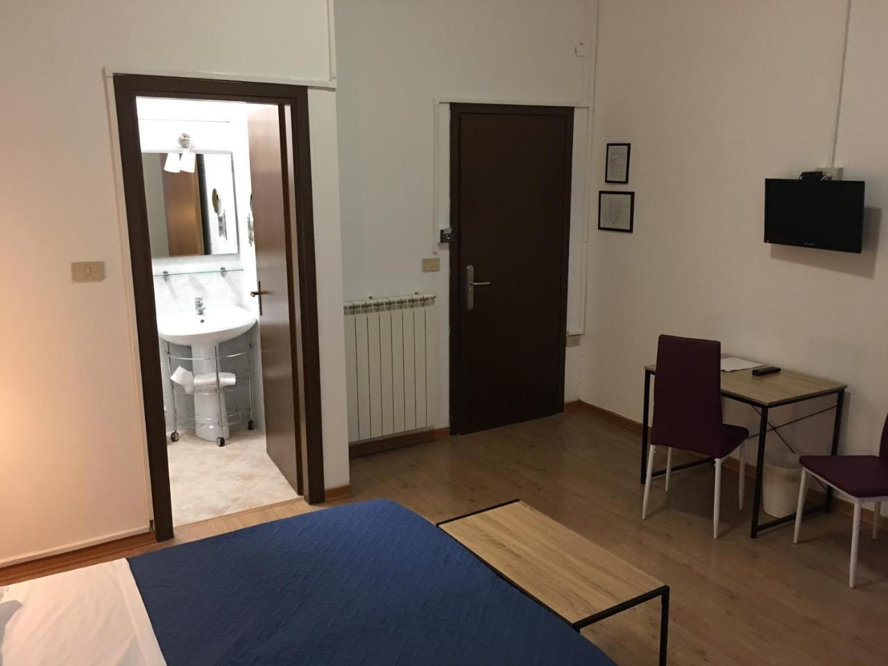 Hotel Alabarda Триест Екстериор снимка