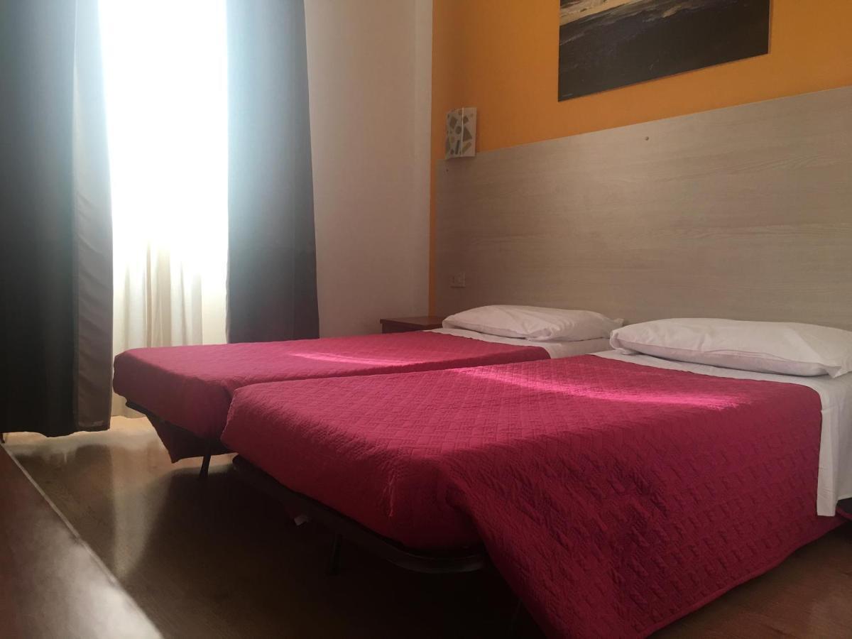 Hotel Alabarda Триест Екстериор снимка